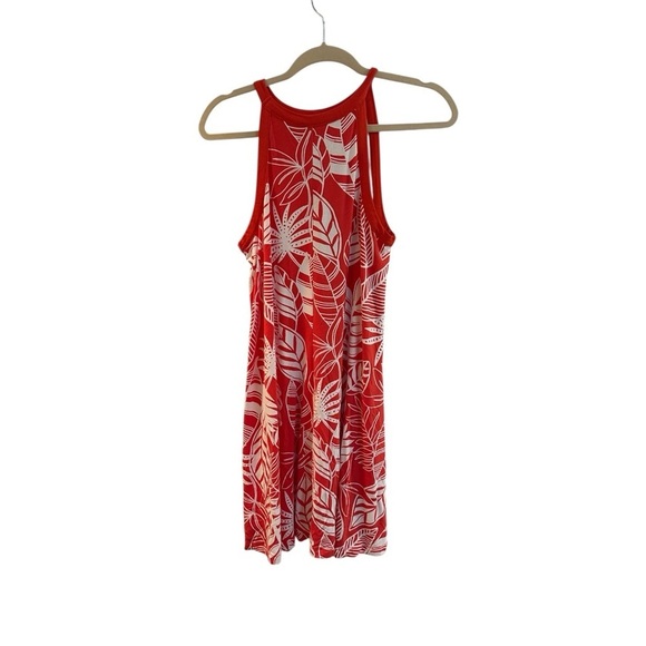Old Navy Dresses & Skirts - Old Navy coral and white dress